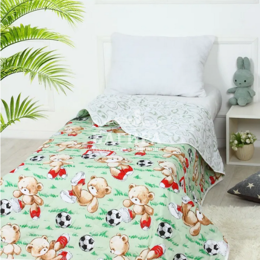 Футболист
